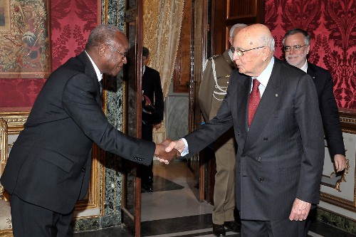 BURKINA - ITALIE : l'Ambassadeur Raymond BALIMA présente ses Lettres de créance à Son Excellence Monsieur Giorgio NAPOLITANO, Président de la République italienne.